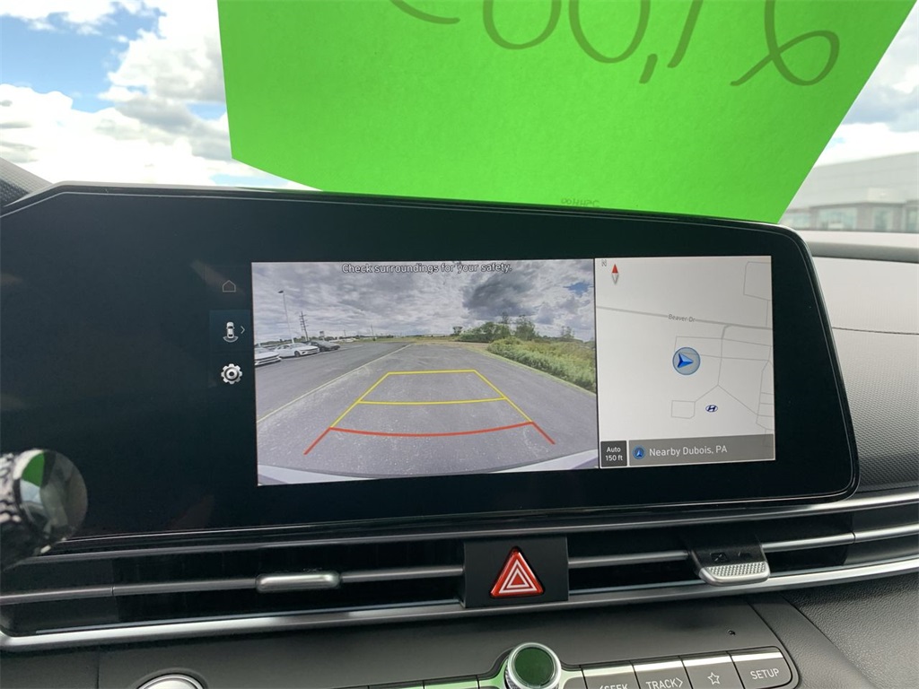 2025 Hyundai Elantra SEL Convenience photo 17