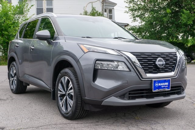 2022 Nissan Rogue SV photo 4
