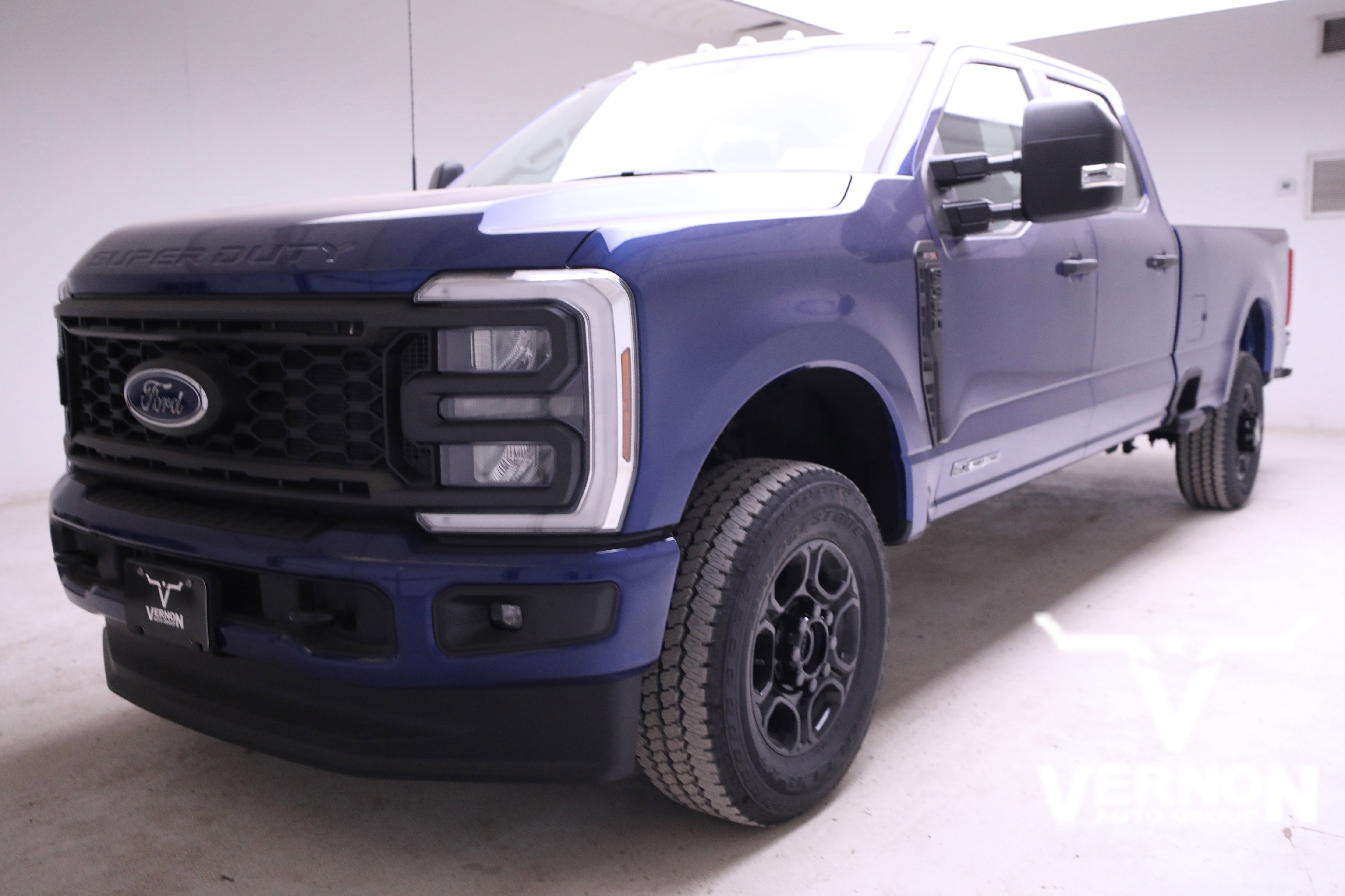 2026 Ford F-350 Super Duty XL's photo