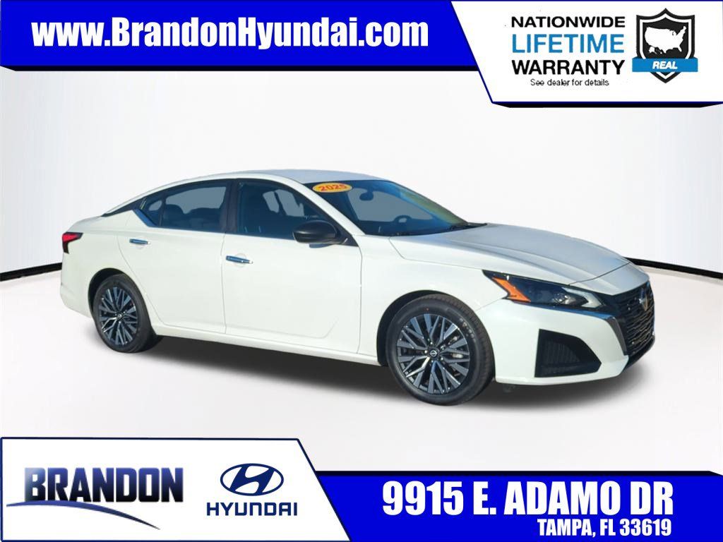 2025 Nissan Altima SV