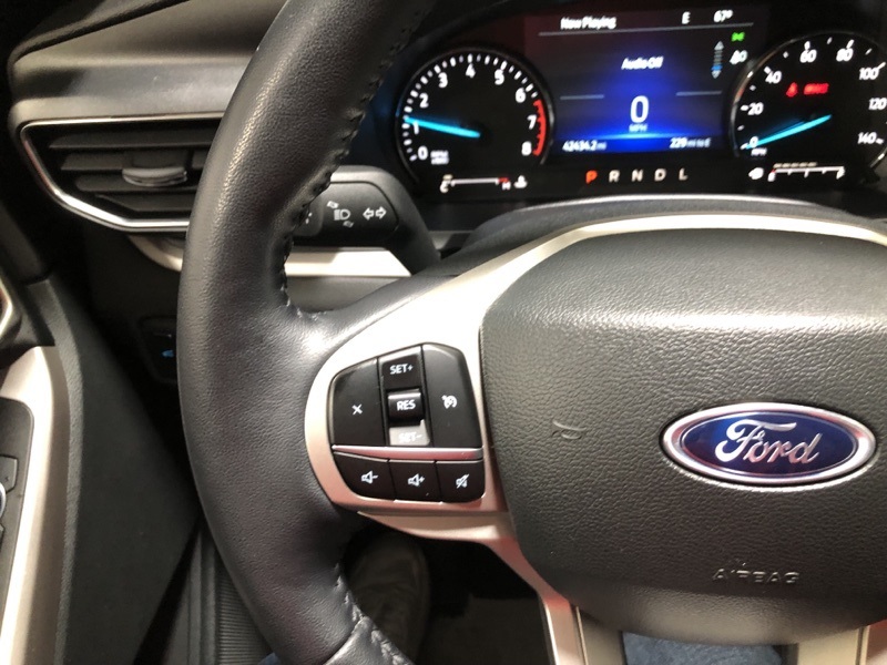 2023 Ford Explorer XLT photo 21