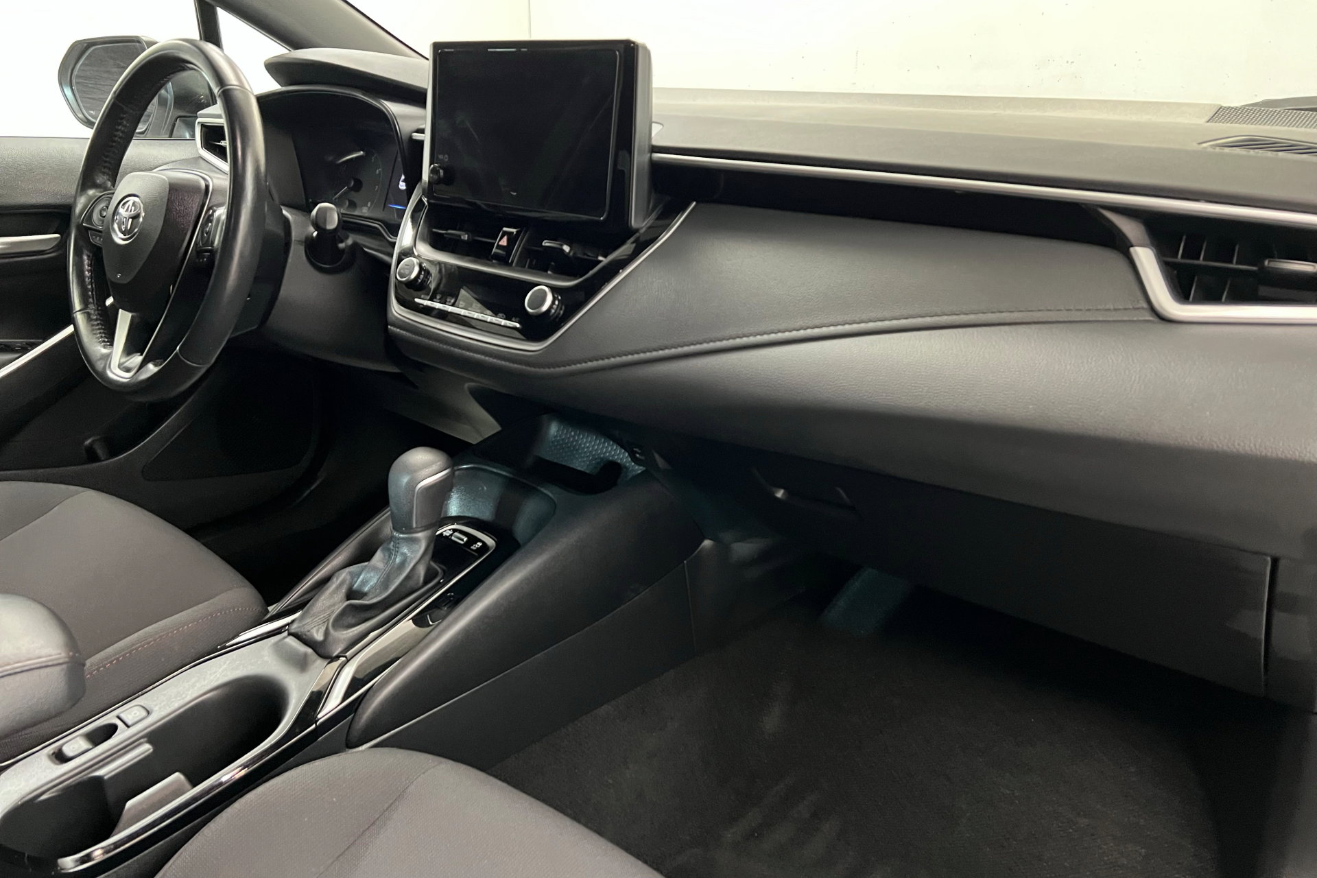 2023 Toyota Corolla SE photo 22