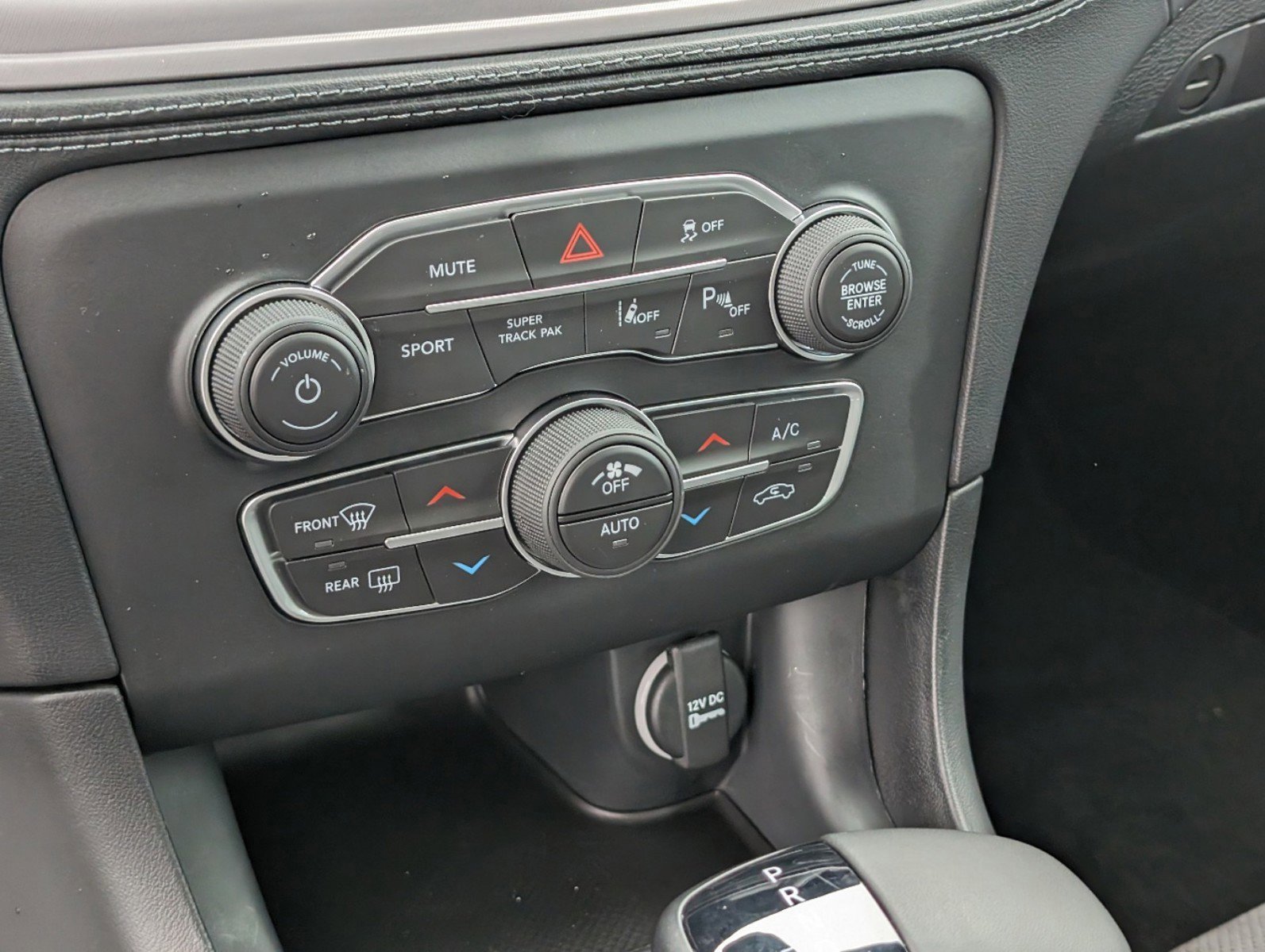 2023 Dodge Charger R/T photo 19