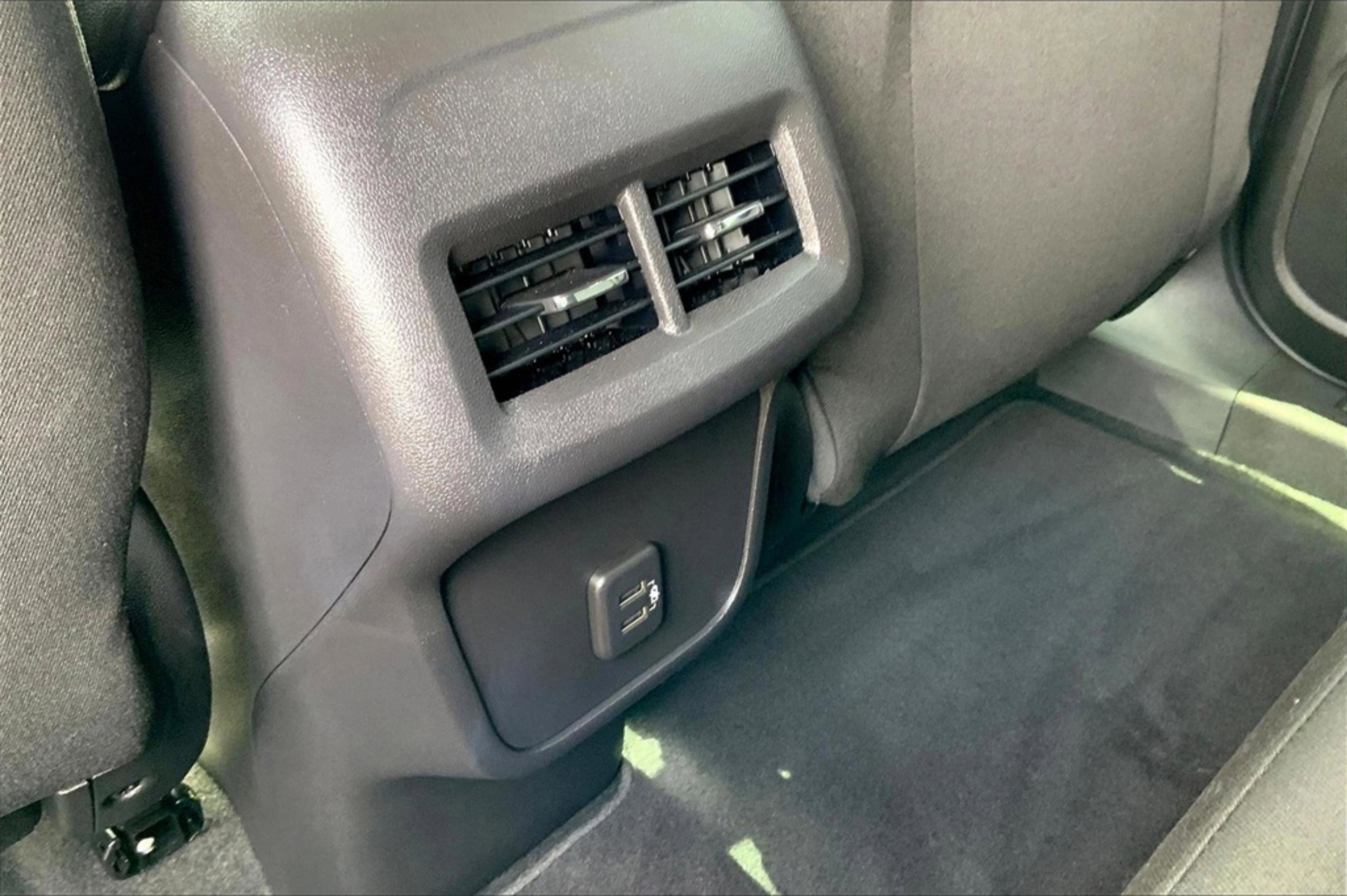2024 Chevrolet Equinox LS photo 28