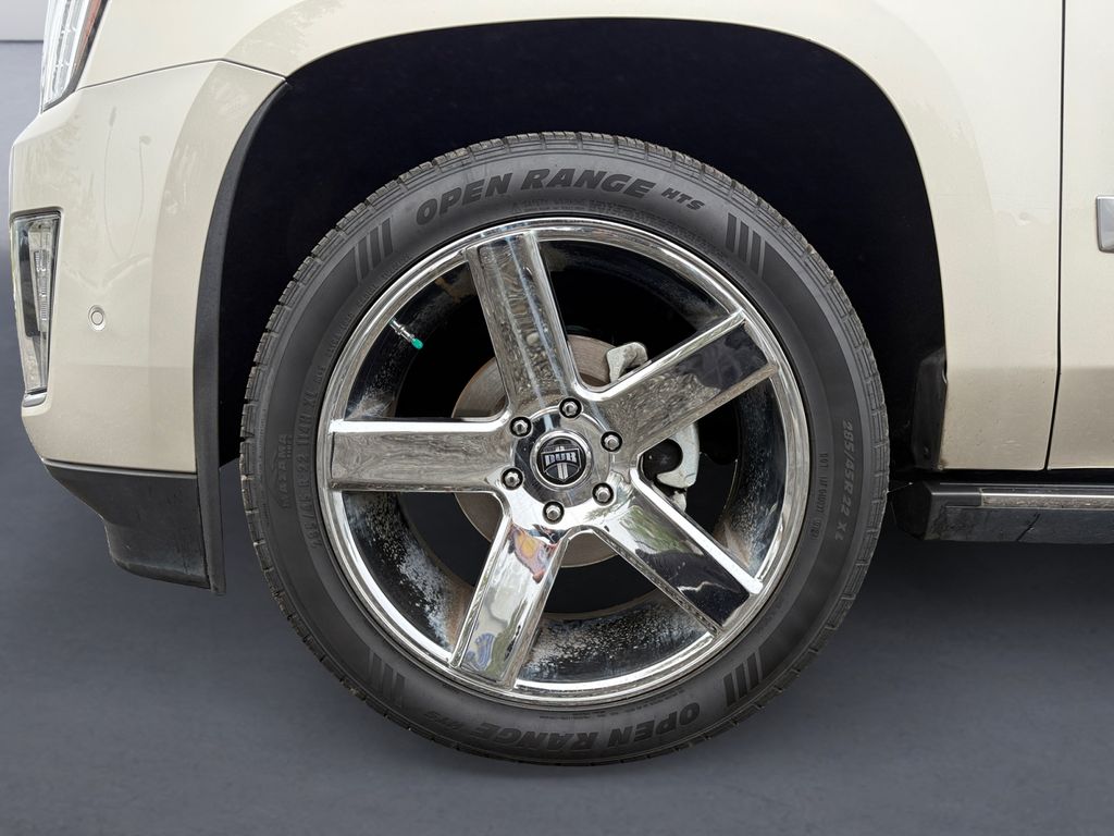 2017 Cadillac Escalade Premium Luxury photo 9