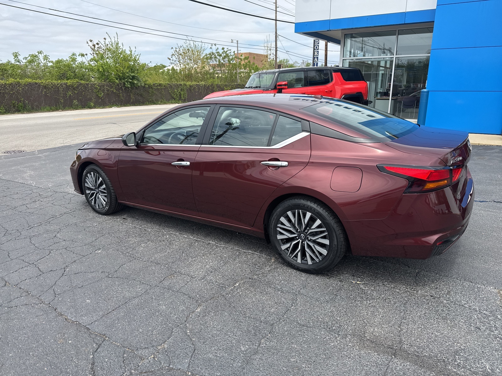 2024 Nissan Altima 2.5 SV photo 3