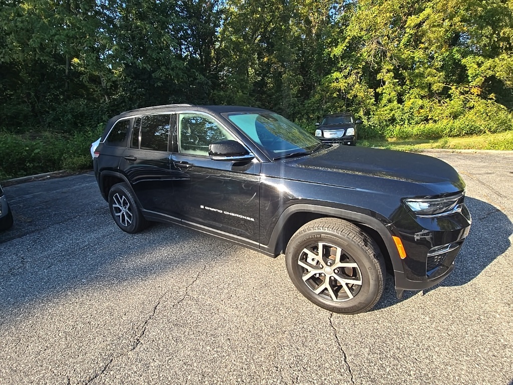 2024 Jeep Grand Cherokee Limited photo 8