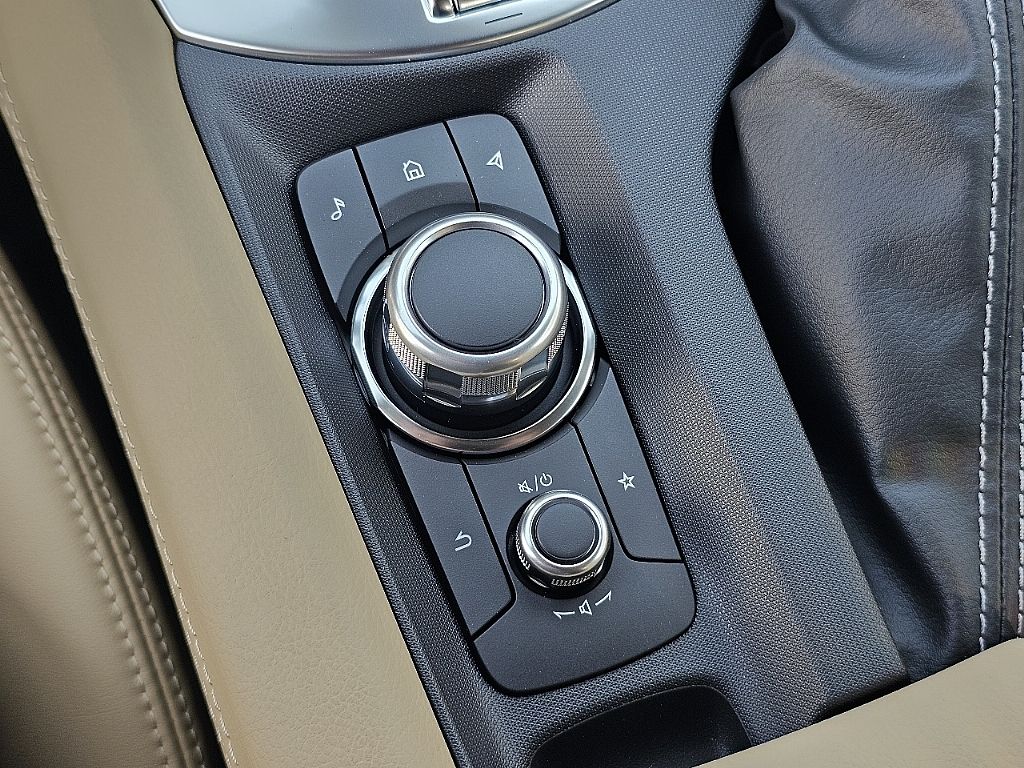 2025 Mazda MX-5 Miata Miata RF Grand Touring photo 22