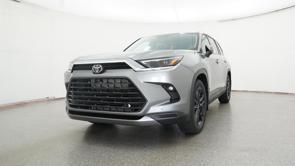 2026 Toyota Grand Highlander Platinum AWD photo 4