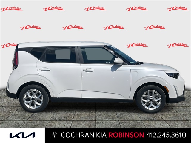 2023 Kia Soul S photo 2