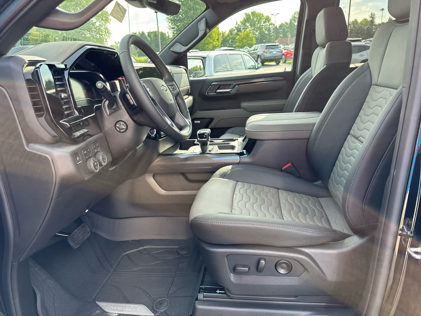 2025 Chevrolet Silverado 1500 ZR2 photo 16