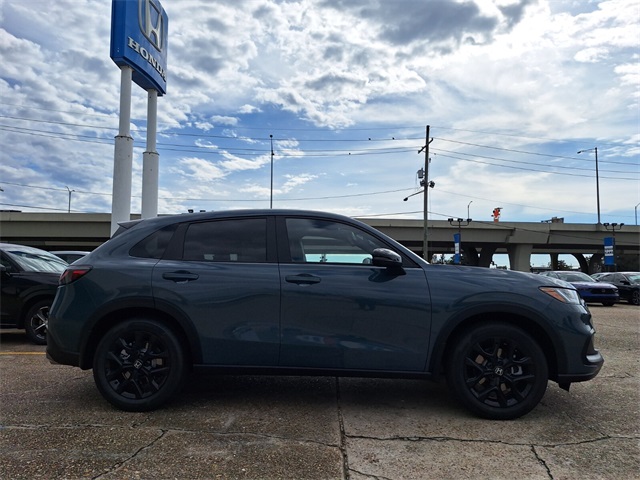 2025 Honda HR-V Sport photo 4