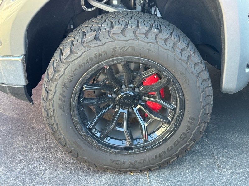 2023 Gmc Sierra 1500 SLT photo 2