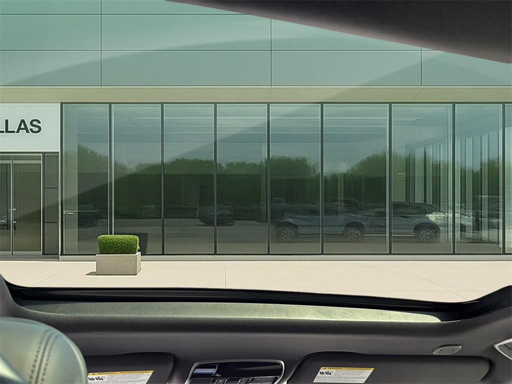 2025 Land Rover Range Rover SE photo 10