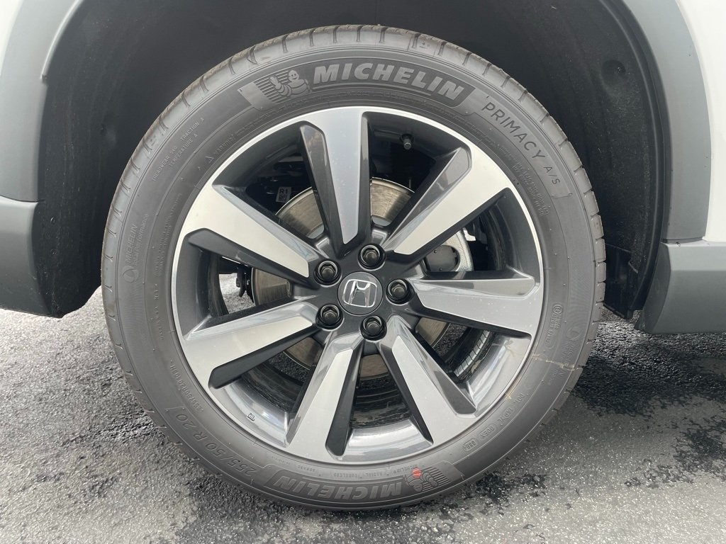 2025 Honda Pilot Touring photo 40