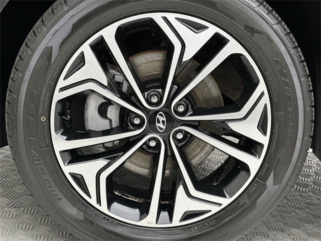 2019 Hyundai Santa Fe Limited photo 2