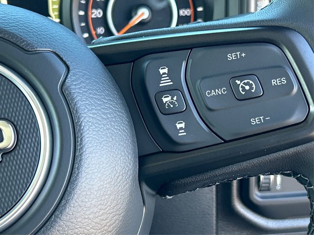 2025 Jeep Wrangler Sport RHD photo 27