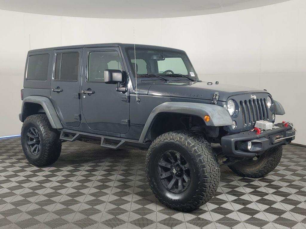 2016 Jeep Wrangler Unlimited Rubicon photo 2