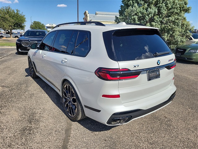 2026 Bmw X7 M60i photo 2