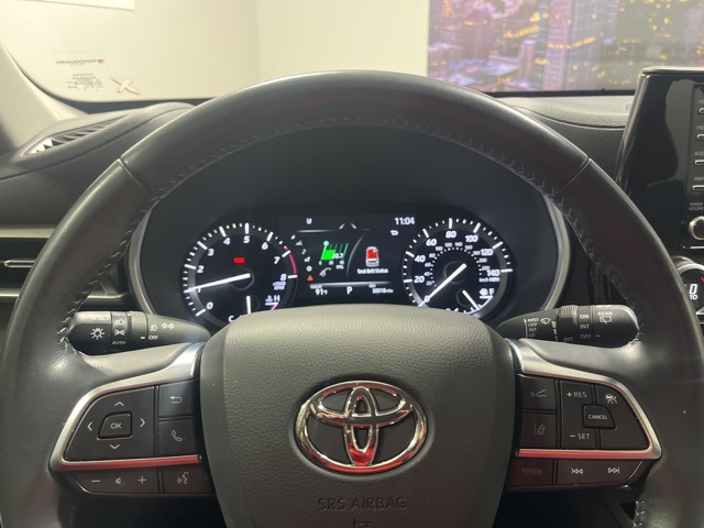 2021 Toyota Highlander XLE photo 10