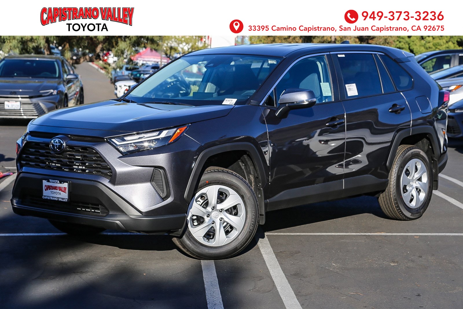 2025 Toyota RAV4 LE's photo