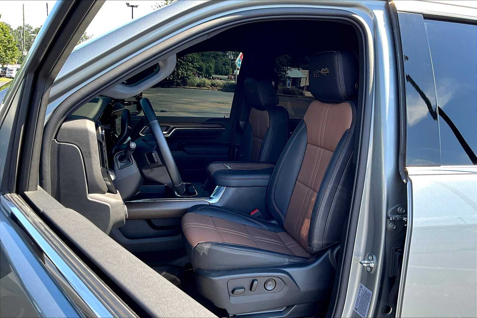 2024 Chevrolet Silverado 2500HD High Country photo 7