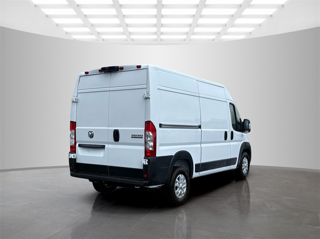 2025 Ram ProMaster 1500 SLT Cargo Van High Roof photo 3