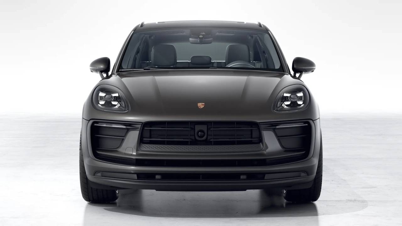 2026 Porsche Macan T photo 9