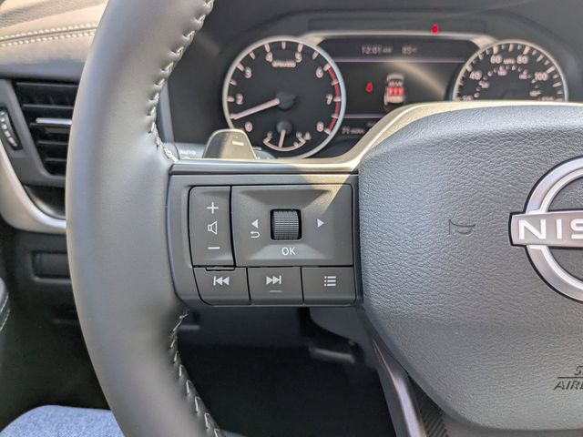 2025 Nissan Rogue SV photo 17