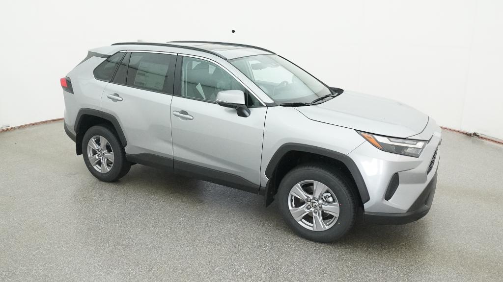2025 Toyota RAV4 XLE photo 26