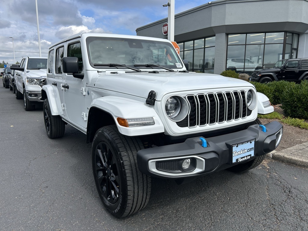 2024 Jeep Wrangler Sahara 4xe photo 2