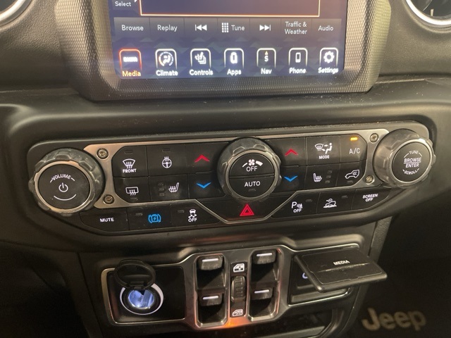 2023 Jeep Wrangler Sahara 4xe photo 23