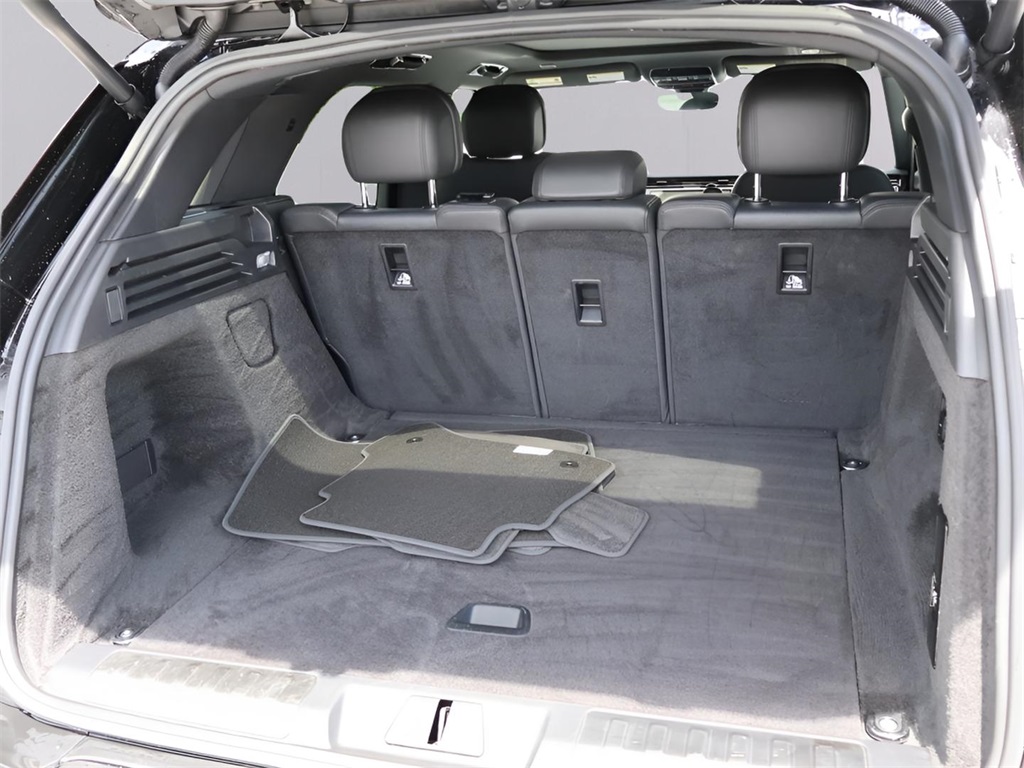 2024 Land Rover Range Rover Sport P400 Dynamic SE photo 16