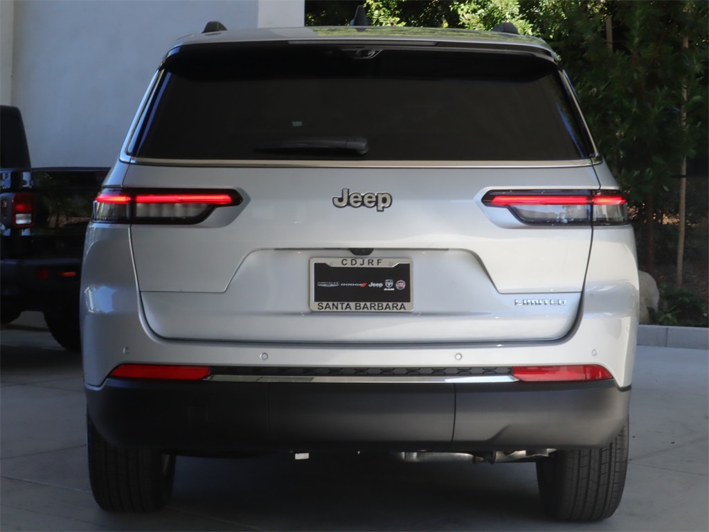 2024 Jeep Grand Cherokee Limited photo 3