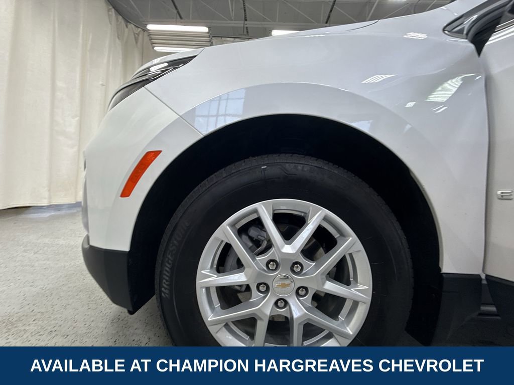 2022 Chevrolet Equinox LT photo 32