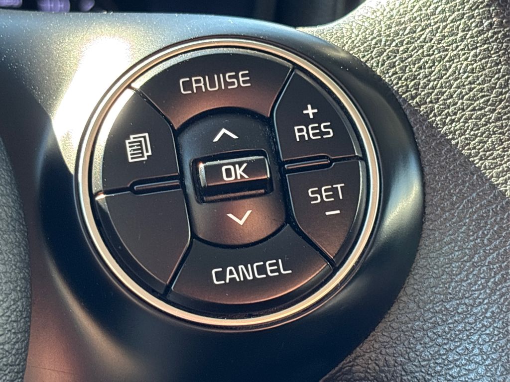 2022 Kia Soul LX photo 17