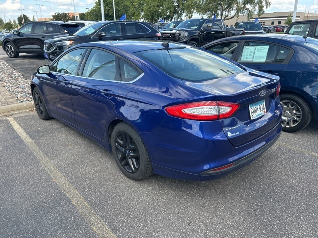 2014 Ford Fusion SE photo 4
