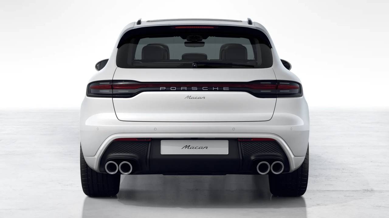 2026 Porsche Macan T photo 8