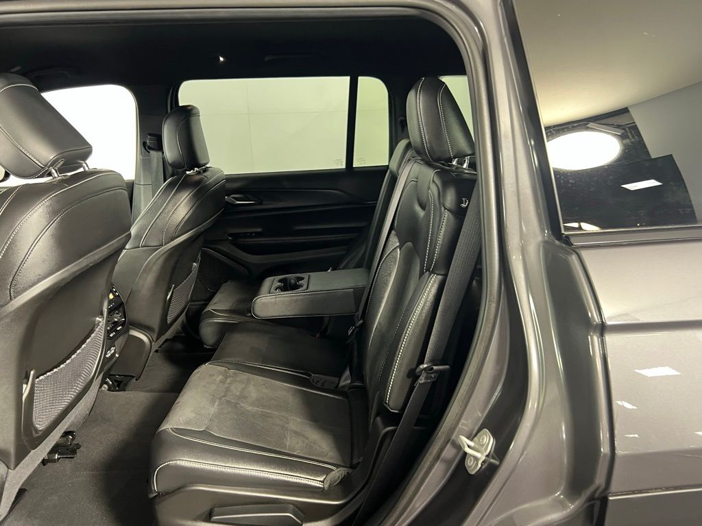 2024 Jeep Grand Cherokee Altitude photo 15