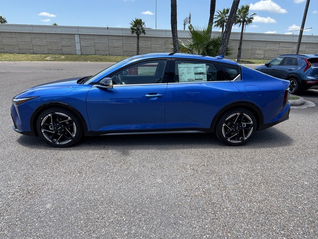 2025 Kia K4 GT-Line photo 4