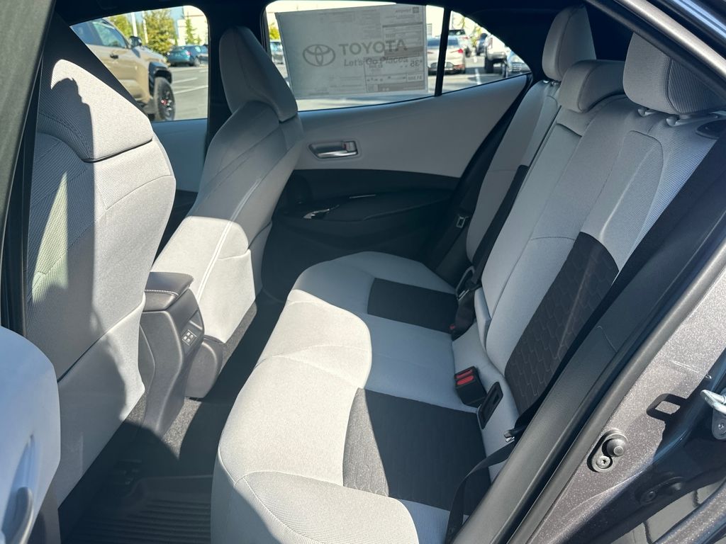 2025 Toyota Corolla SE photo 13