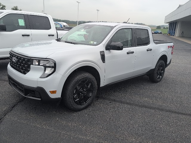 2025 Ford Maverick XLT photo 3