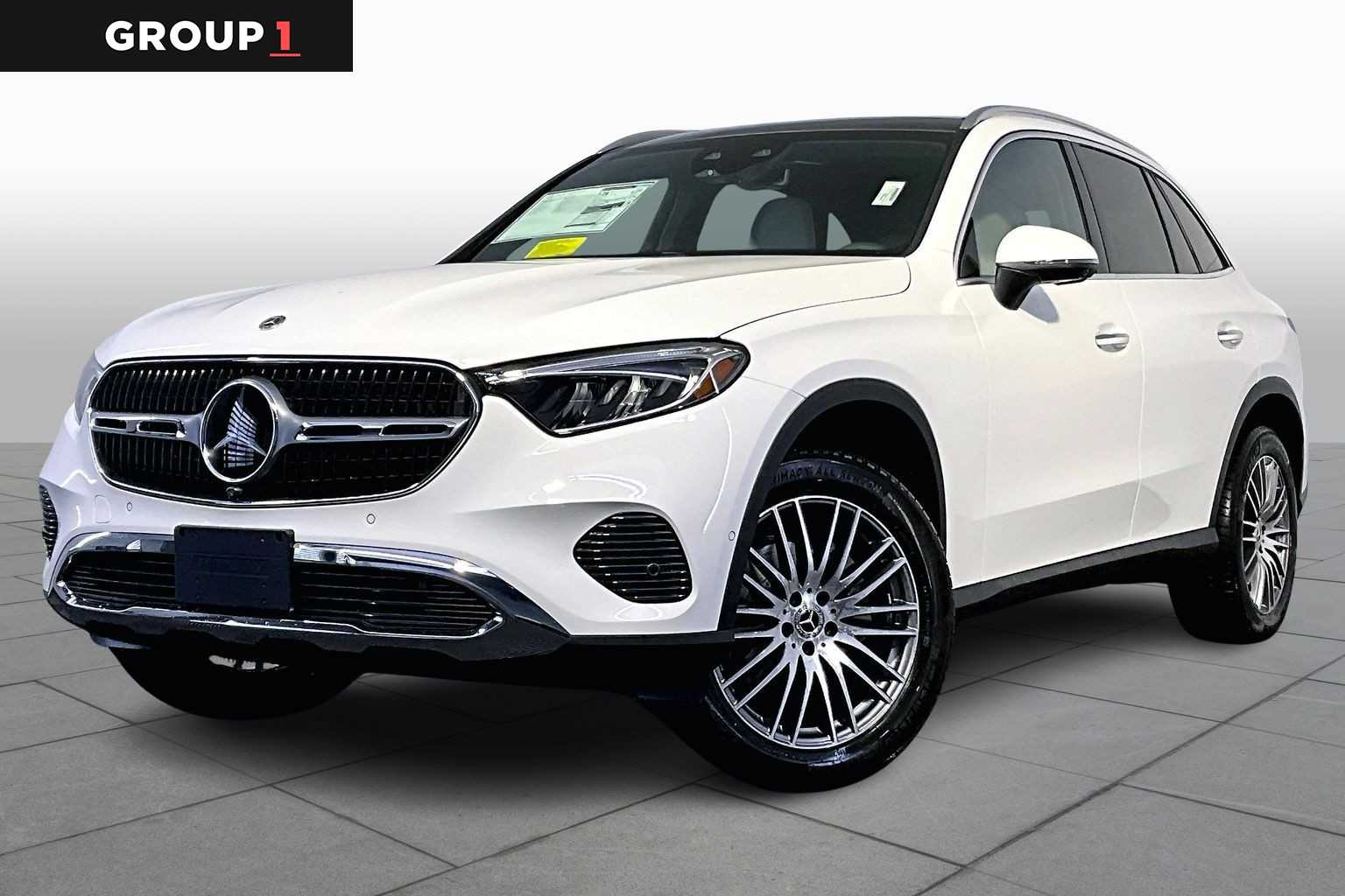 2026 Mercedes-Benz GLC Base's photo