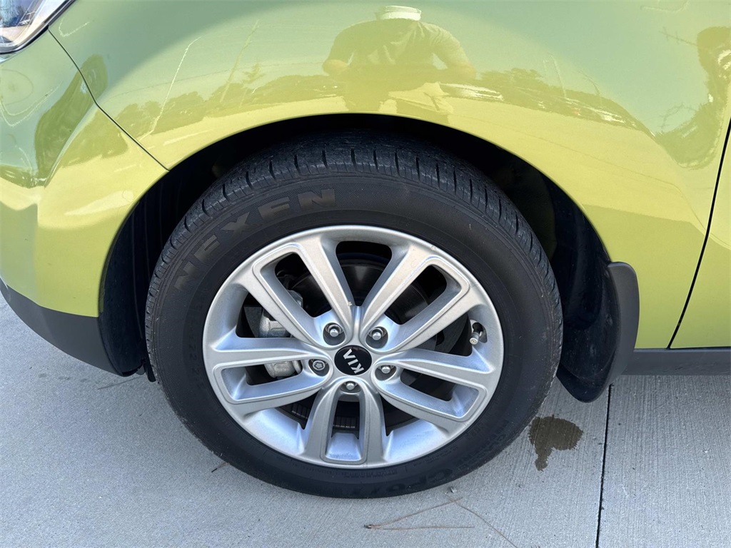 2017 Kia Soul Plus photo 4