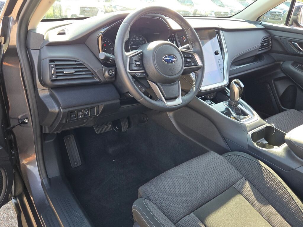 2020 Subaru Outback Premium photo 19