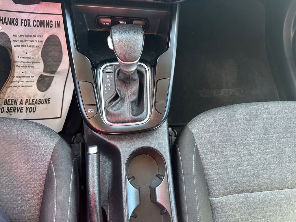 2020 Kia Soul S photo 17