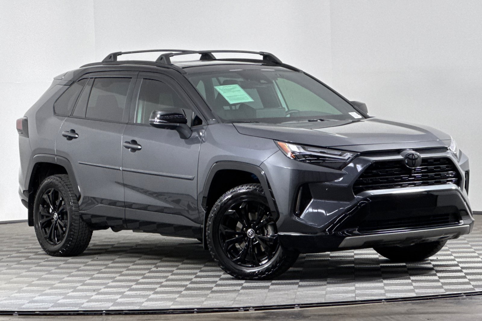 2024 Toyota RAV4 Hybrid XSE photo 2