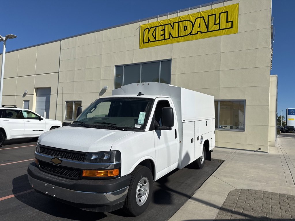 2024 Chevrolet Express Cutaway