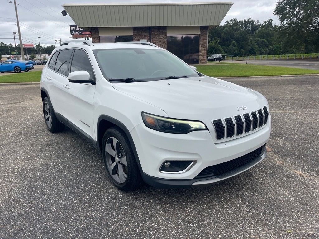 2019 Jeep Cherokee Limited's photo