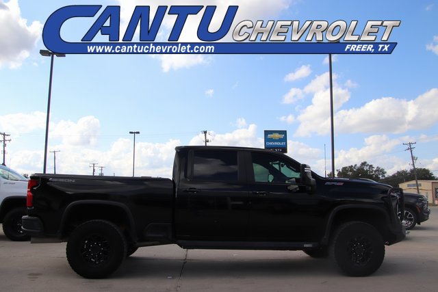 2024 Chevrolet Silverado HD ZR2's photo